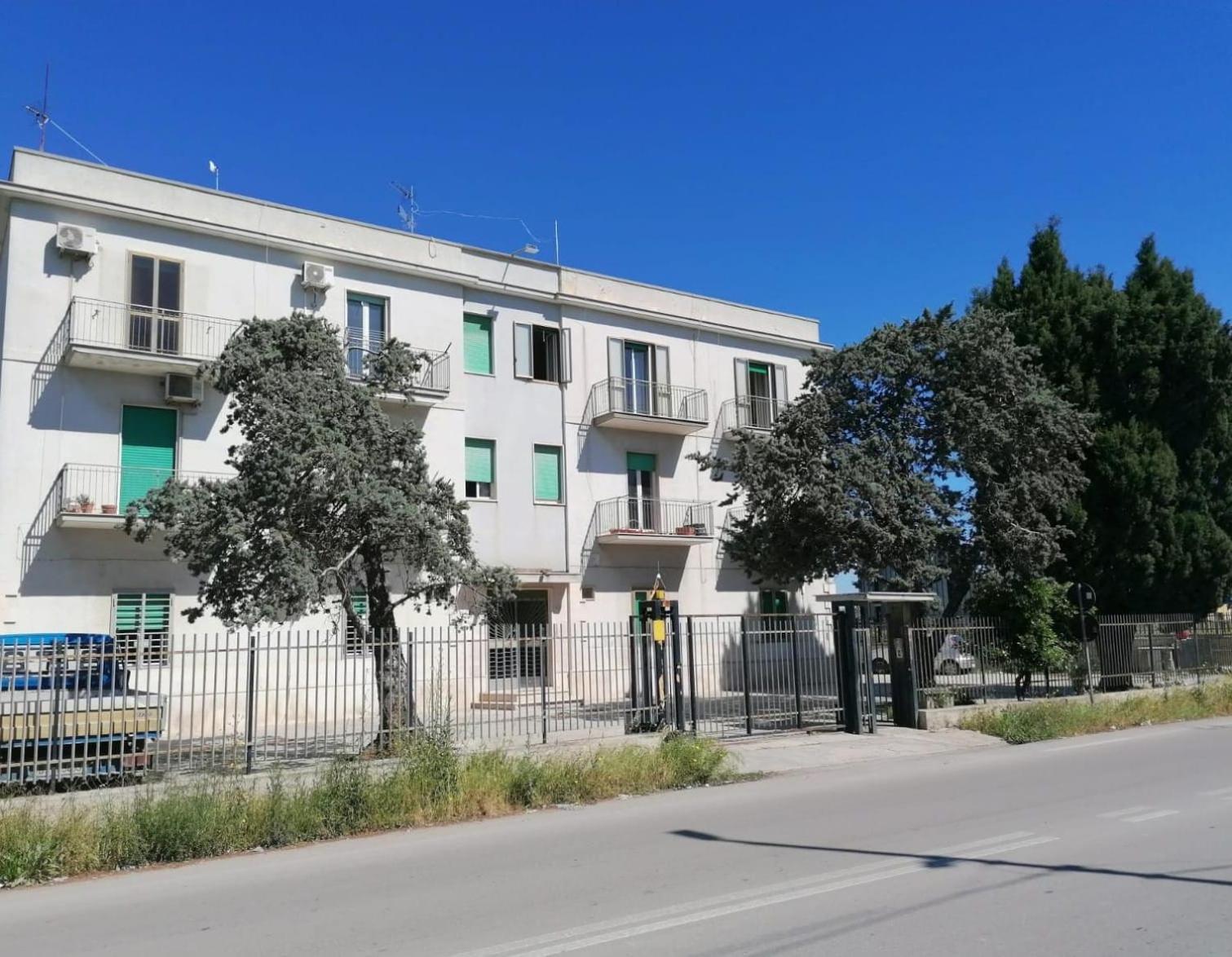 Appartamento Le Rondini Trani Esterno foto